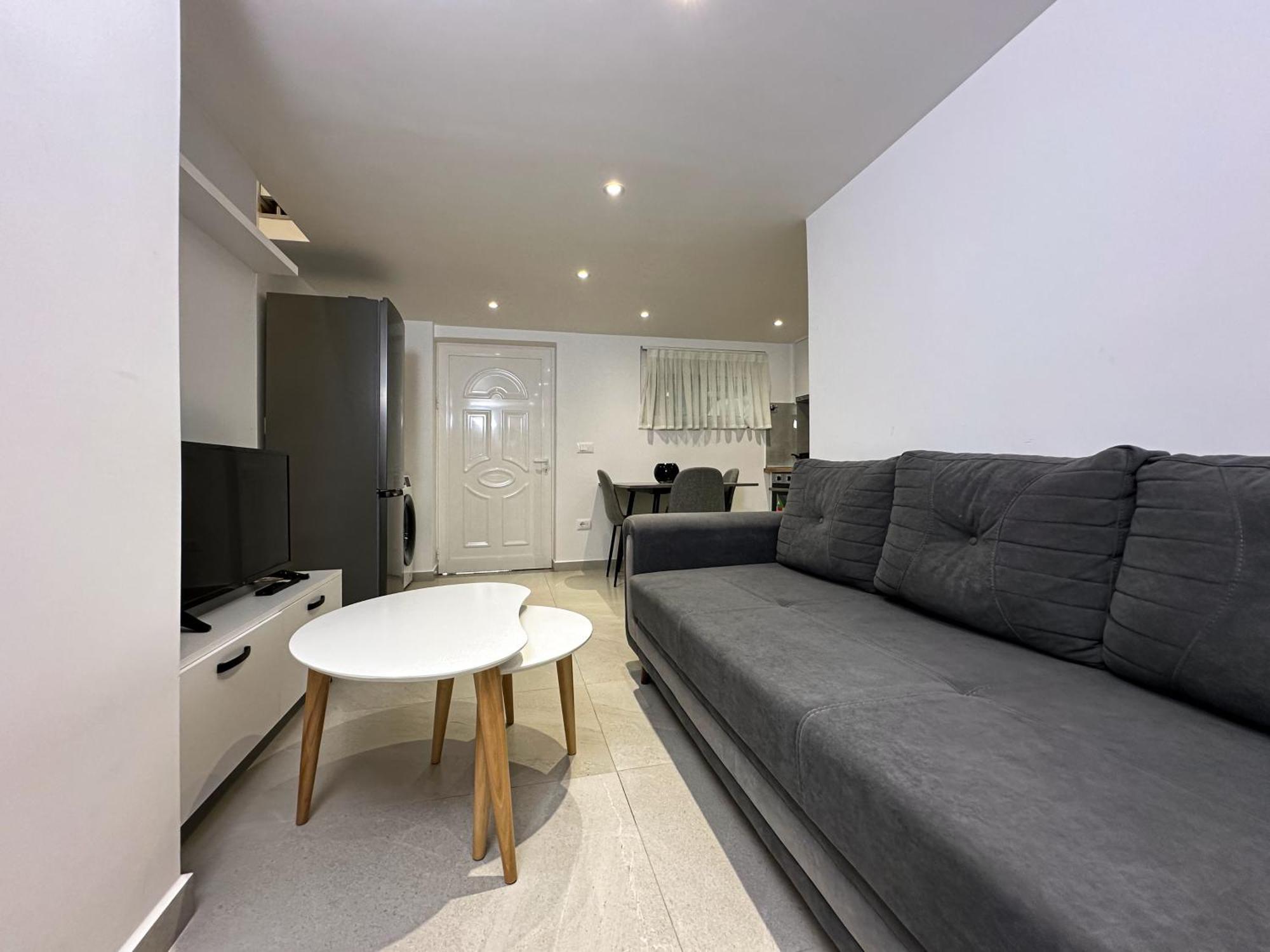 Home Select Tirana 2 Exteriör bild