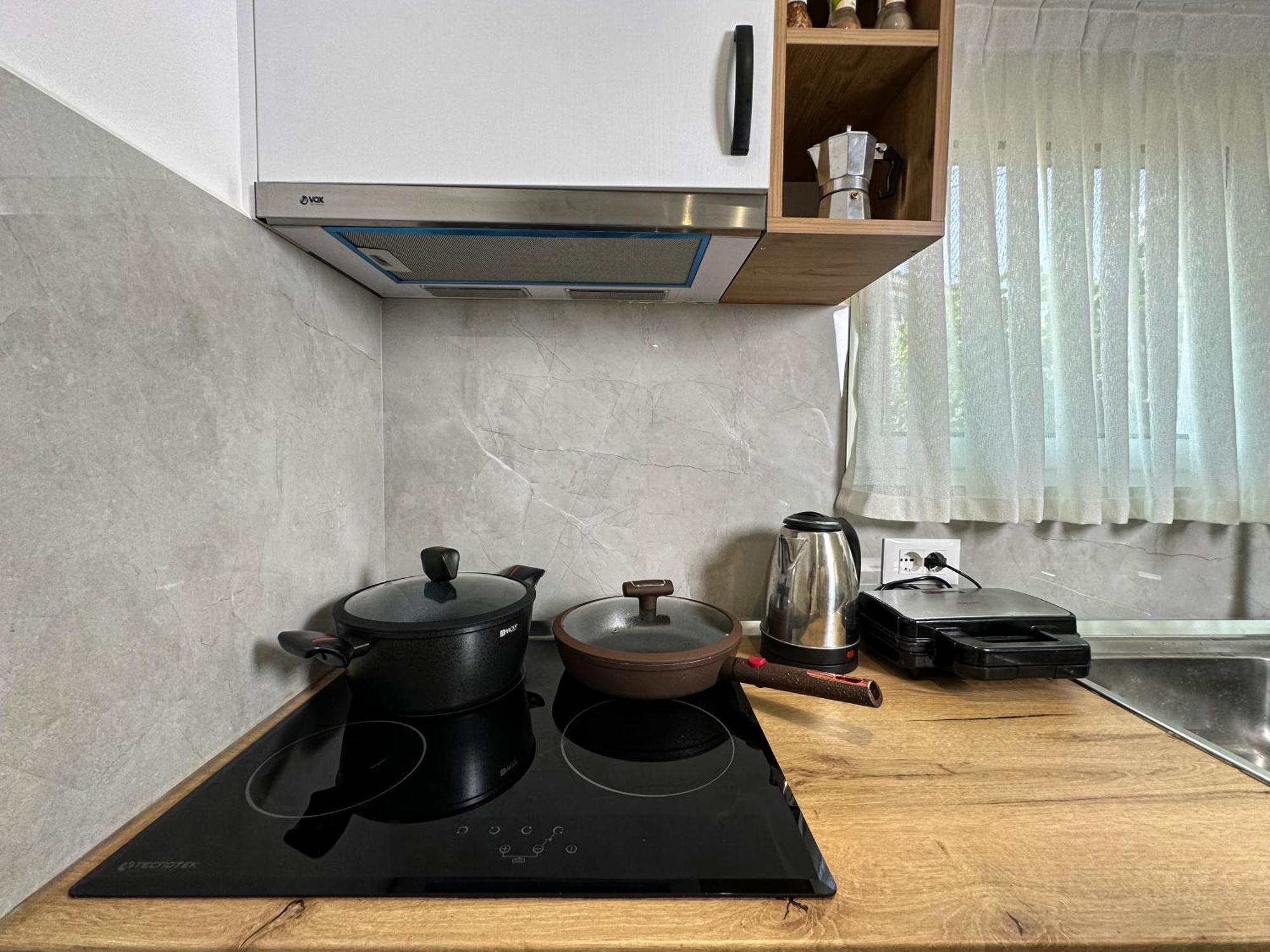 Home Select Tirana 2 Rum bild